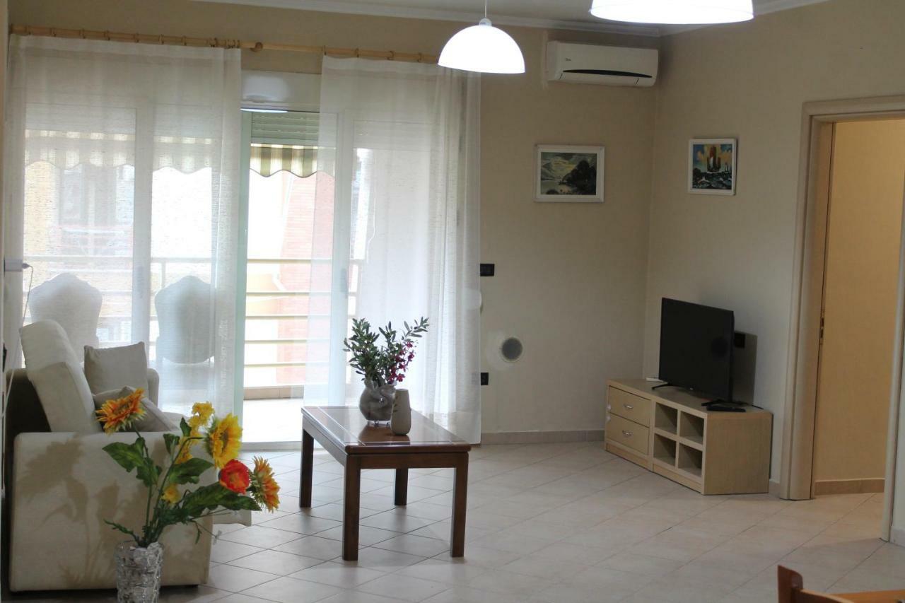 B&B Tirana Smile Luaran gambar